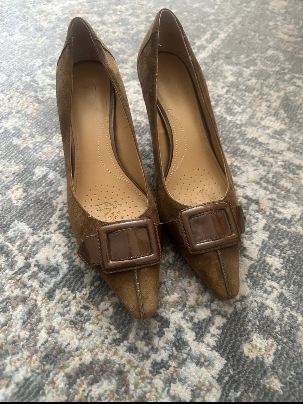 Chic Circa by Joan & David brown suede kitten heal pump.